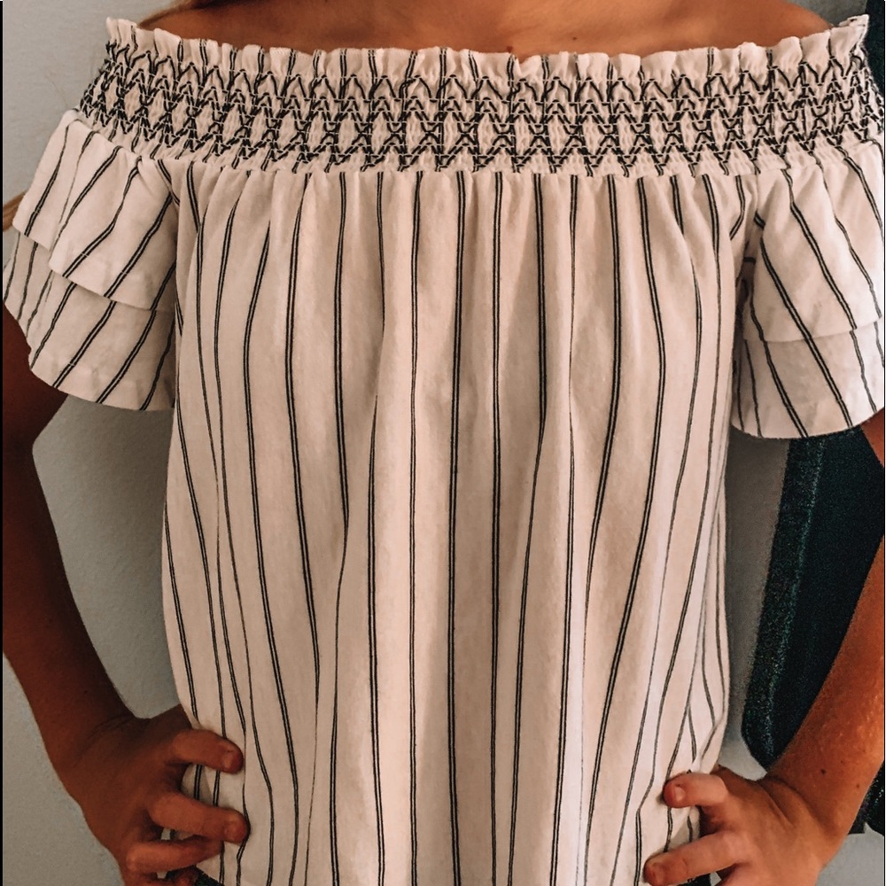 American Eagle Off The Shoulder Top
